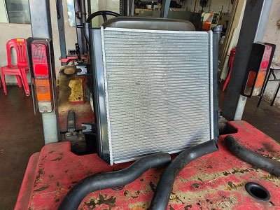 Repair Emergency Breakdown Nissan Forklift in Johor Jaya